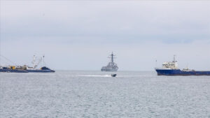 ABD, Venezuela açıklarında 3’üncü bir petrol tankerini takip ediyor