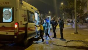 Adres sordukları çocuğu bıçakladılar