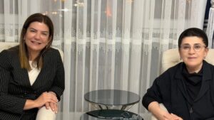 AK Parti’den tribünlerde hedef alınan Leyla Zana’ya ziyaret