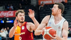 Anadolu Efes’ten Galatasaray’a üstün oyun: 7. galibiyet geldi