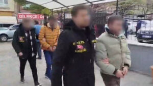 Eskişehir’de kilitli motosikleti çalan 2 şüpheli yakalandı