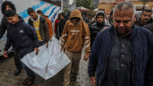 Gazze’de son 48 saatte 12 kişi hayatını kaybetti. Toplam ölü sayısı 70 bin 937’ye çıktı.