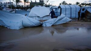 Gazze’de zor şartlar altında hayat mücadelesi