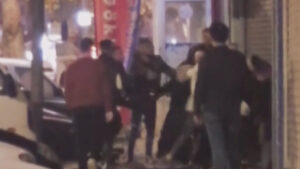 İstanbul’da iki kişi arasındaki kavgaya aileleri dahil oldu: Ortalık savaş alanına döndü