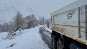 Şırnak’ta kar kalınlığı 1 metreyi aştı