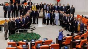 Tbmm’de 2026 bütçesi tamamlandı: Tunç ve Fidan’a tebrik yağdı