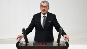 Tek parti dönemi onurumuzdur