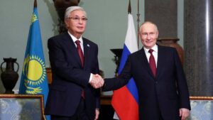 Tokayev ile Putin Ukrayna gündemini görüştü