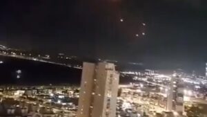 Karakas’ta patlama iddiası: ABD hava saldırısı mı?