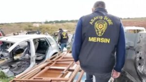 Mersin’de change araç çetesine darbe: 1 milyar 180 milyon liralık vurgun ortaya çıkarıldı
